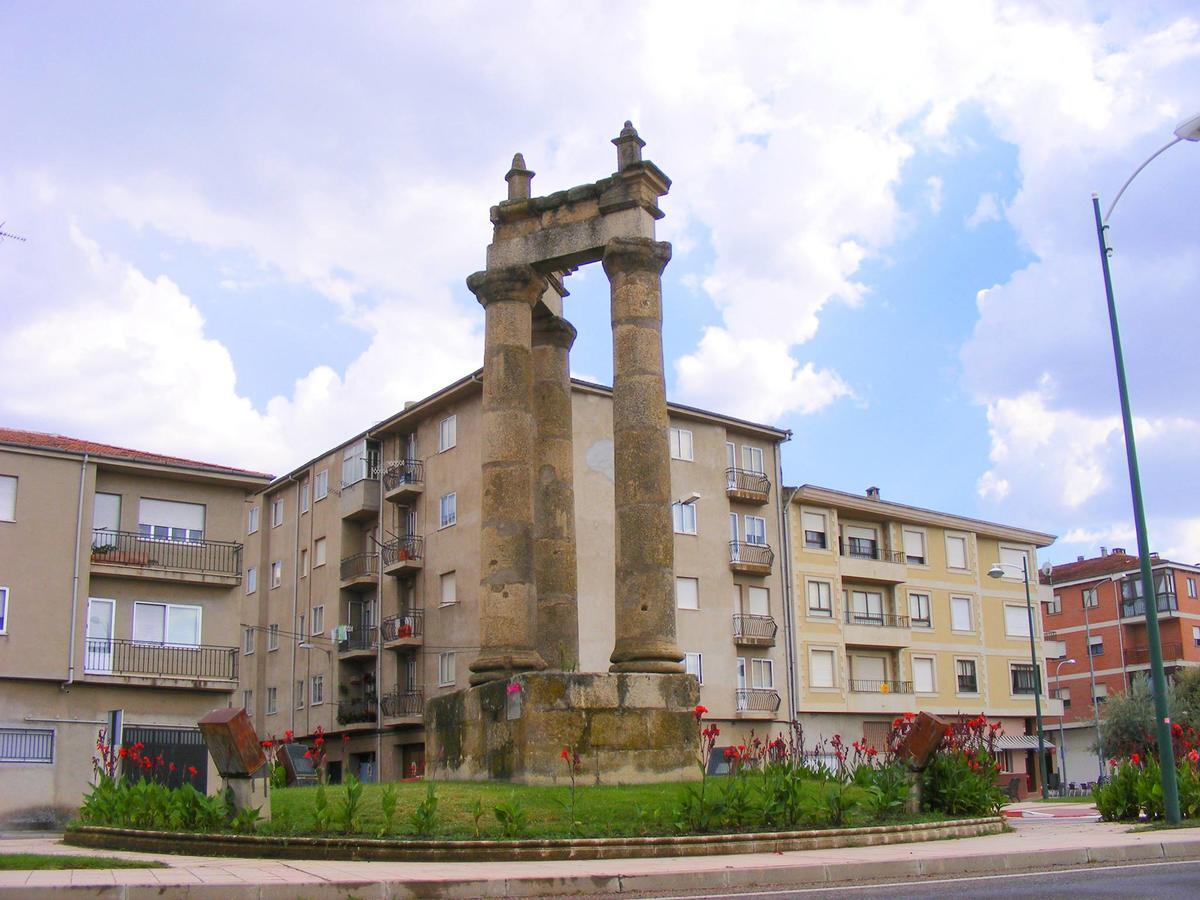 La Llave Del Campo Ciudad Rodrigo Exterior photo
